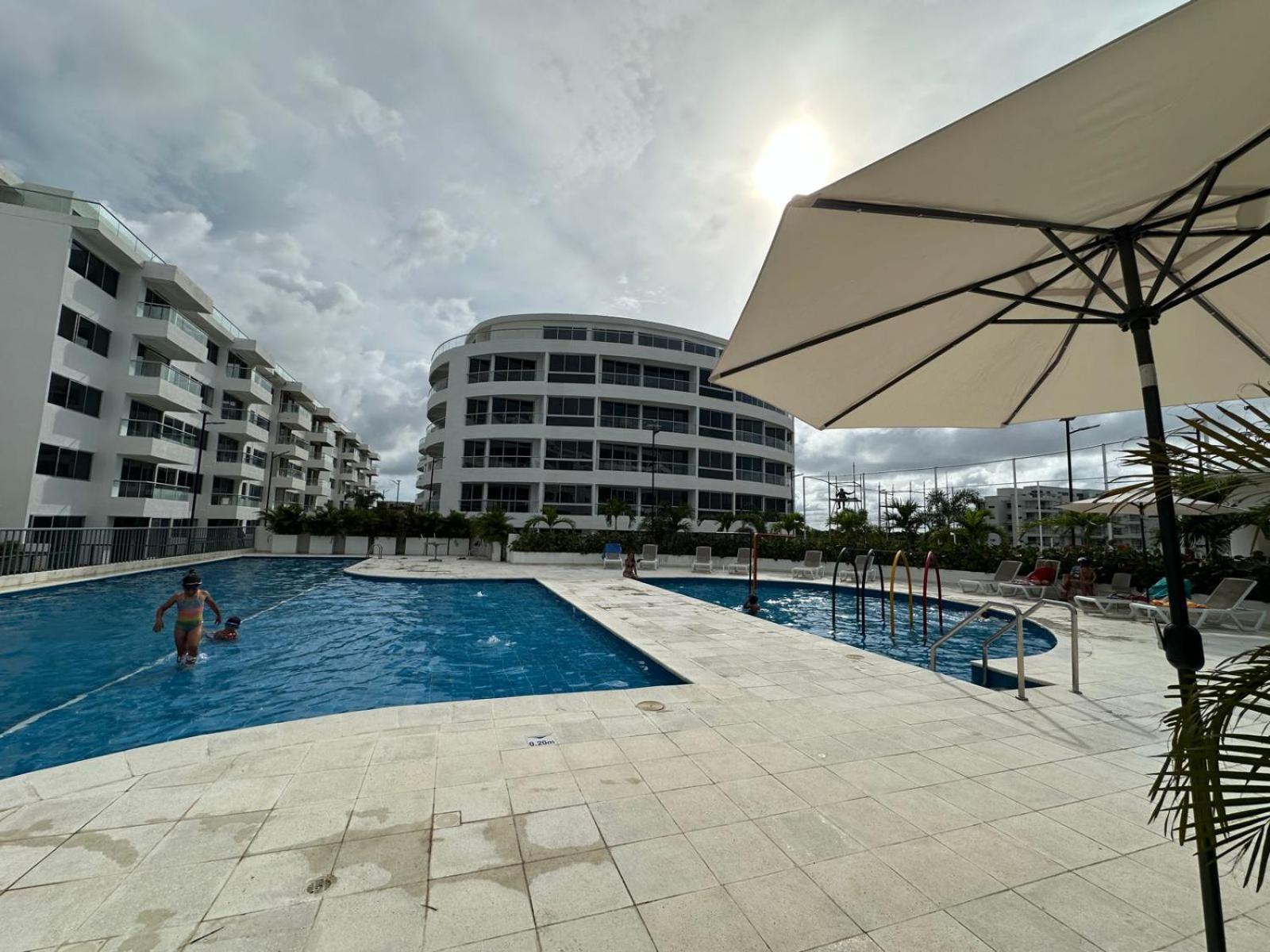 Comodo En Conjunto Residencial Castelo Cartagena