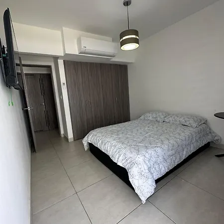 Comodo En Conjunto Residencial Castelo *