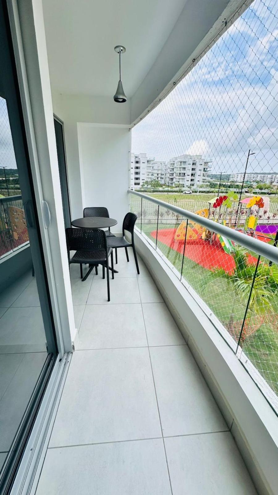 Cómodo En Conjunto Residencial Castelo